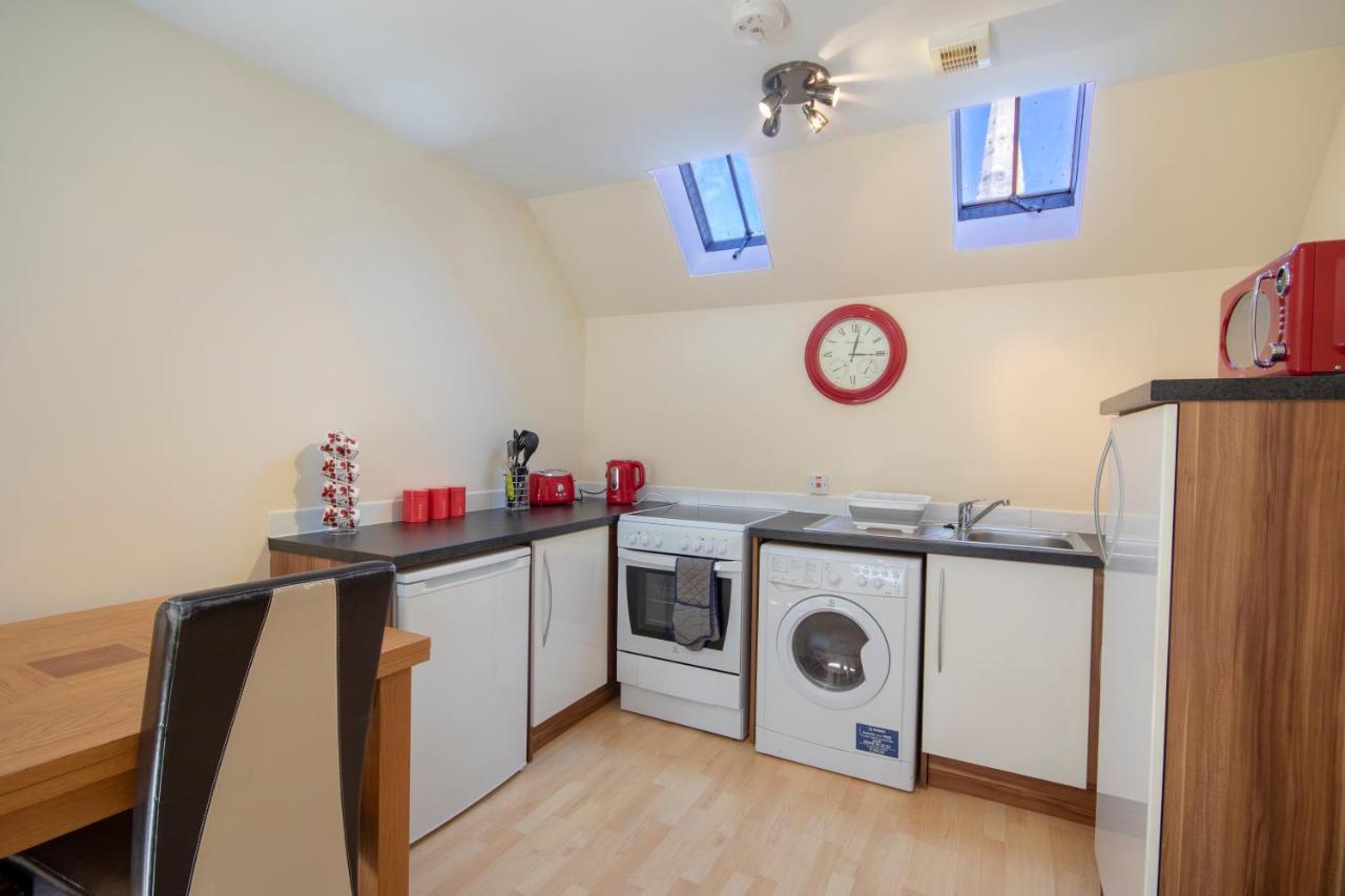 7 Varis Apartments フォレス エクステリア 写真